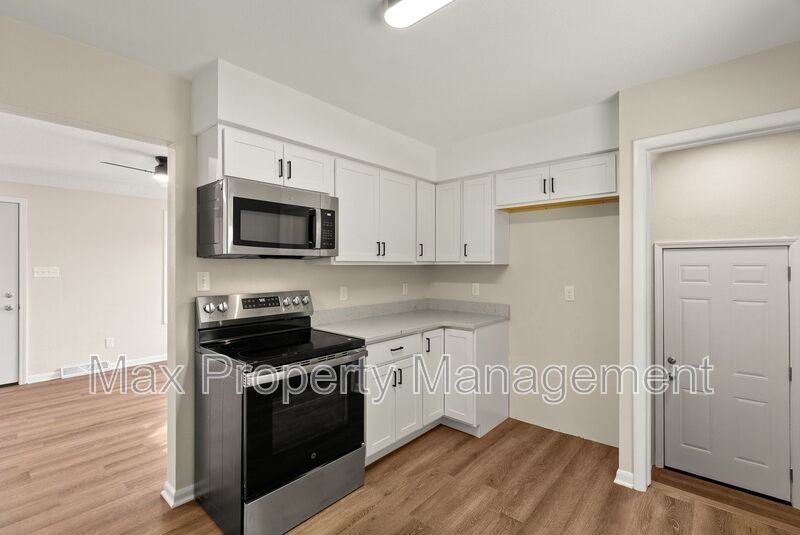 121 Thornton Ave - Photo 6 of 23