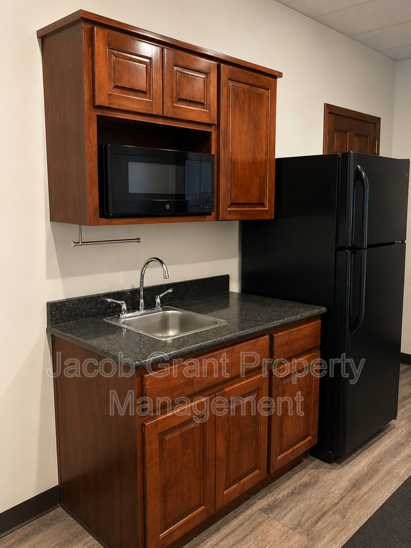 490 Park Ave #05 - Photo 6 of 7