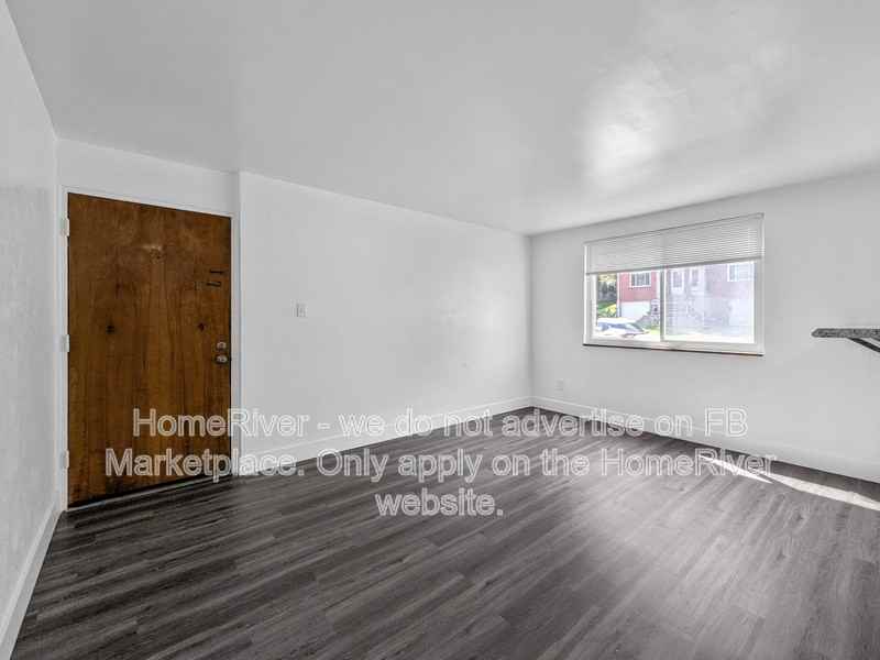 781 Cooke Dr #1 - Photo 4 of 18