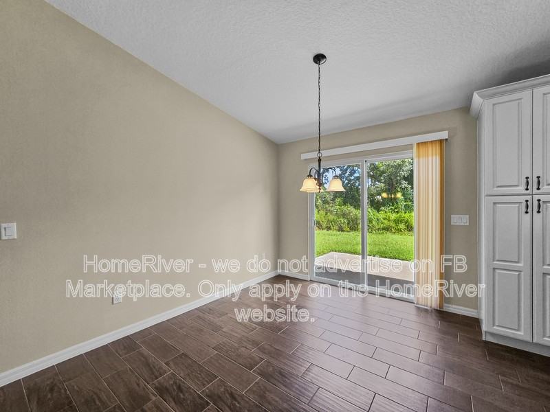 6319 Sw 144th Street Rd - Photo 7 of 20