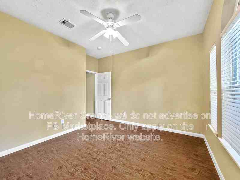 3536 Pine Valley Dr - Photo 2 of 20