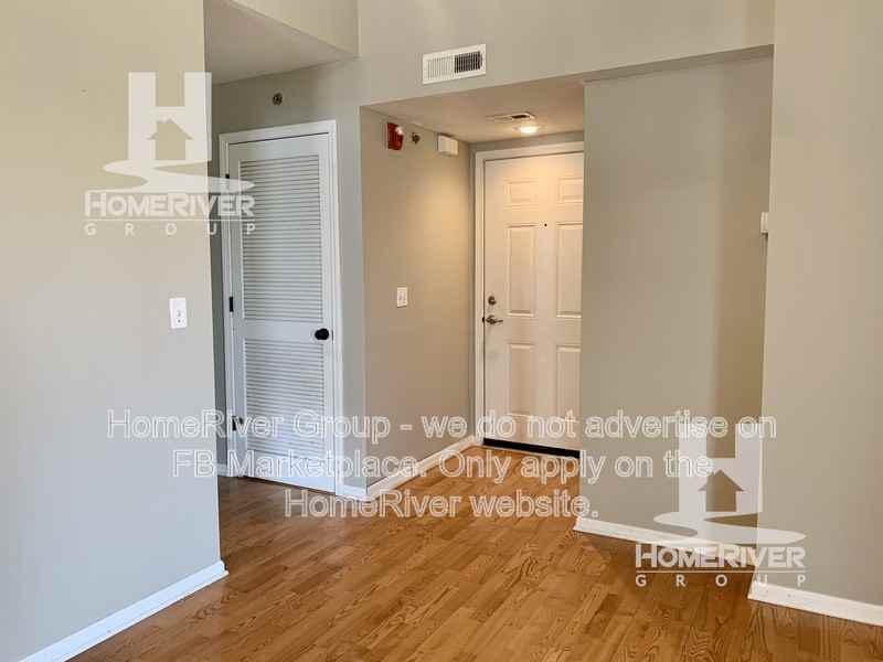 8020 N Drury Ave #3A - Photo 2 of 21