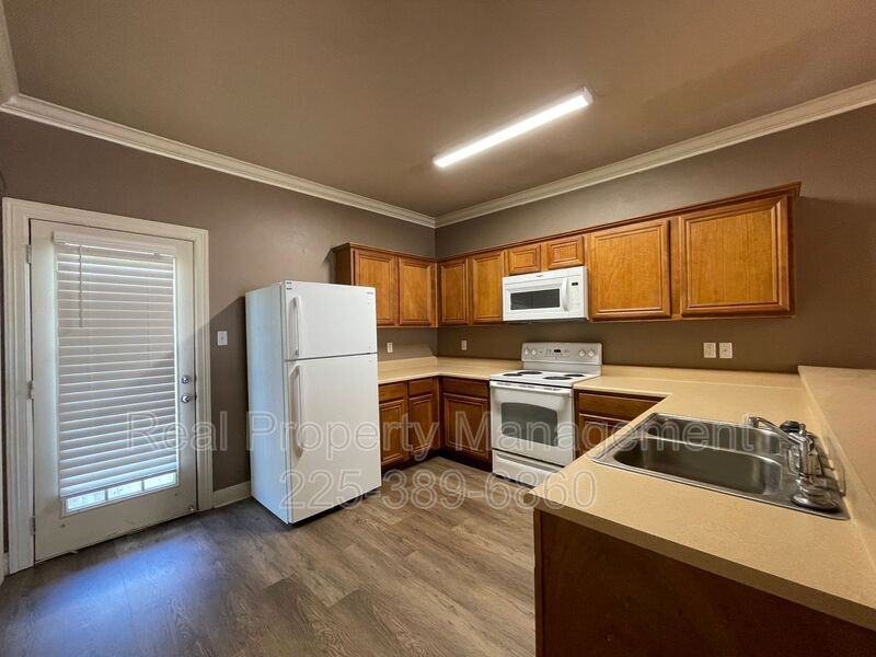 31855 Louisiana Ave #404 - Photo 4 of 19
