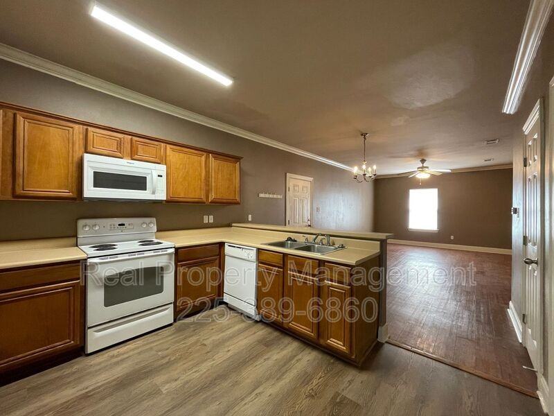 31855 Louisiana Ave #404 - Photo 5 of 19