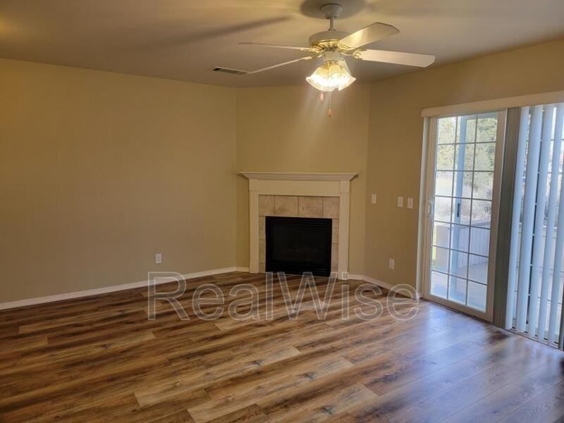 2080 Ne Chanel Ct #2 - Photo 3 of 28