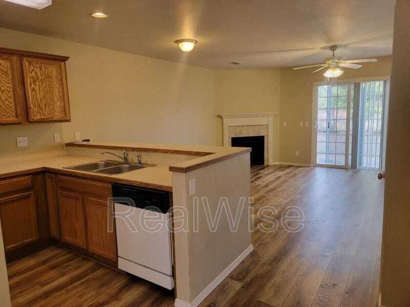 2080 Ne Chanel Ct #2 - Photo 6 of 28