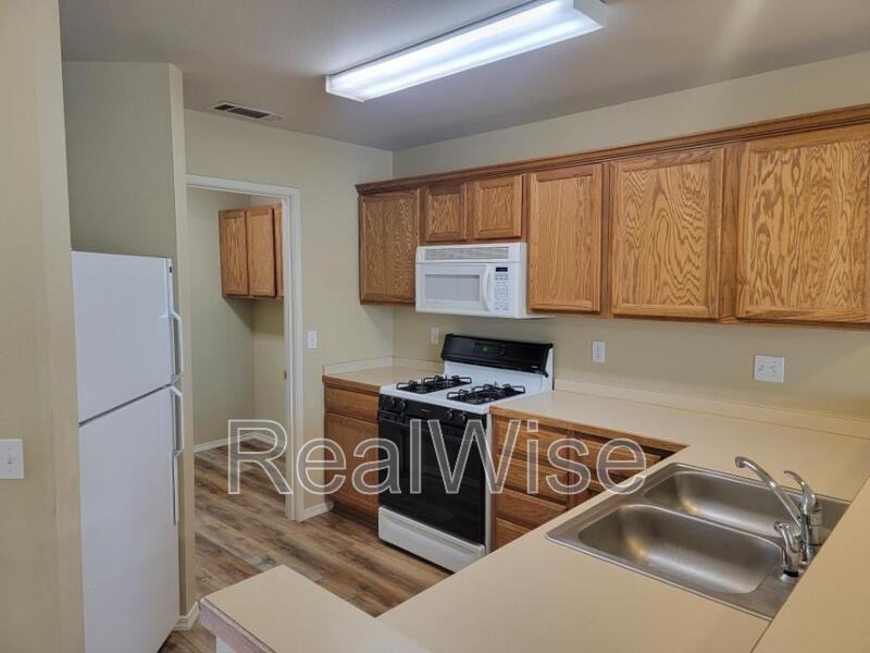 2080 Ne Chanel Ct #2 - Photo 7 of 28