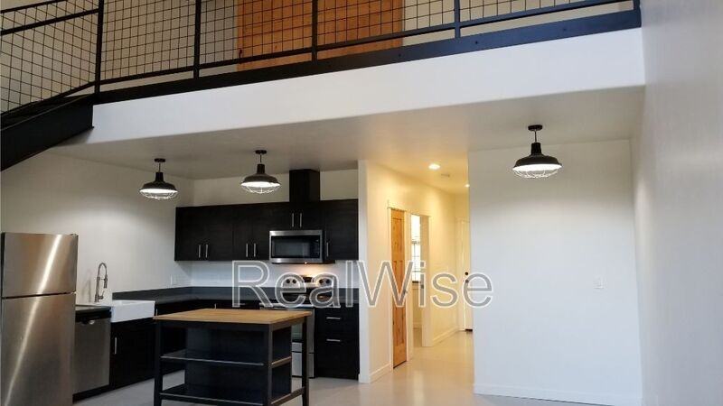 738 W Antler Ave #4 - Photo 7 of 24