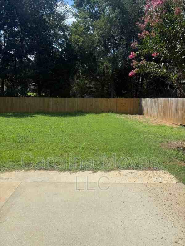 210 Morell Dr - Photo 4 of 23