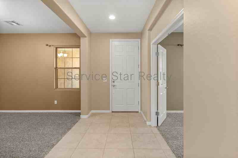 3413 E Zion Way - Photo 4 of 32