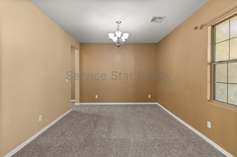 3413 E Zion Way - Photo 5 of 32