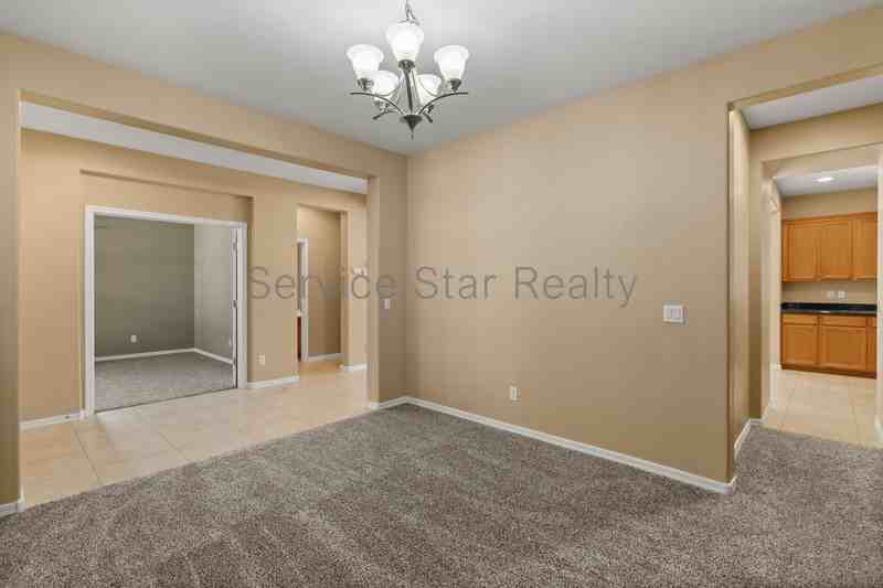 3413 E Zion Way - Photo 6 of 32