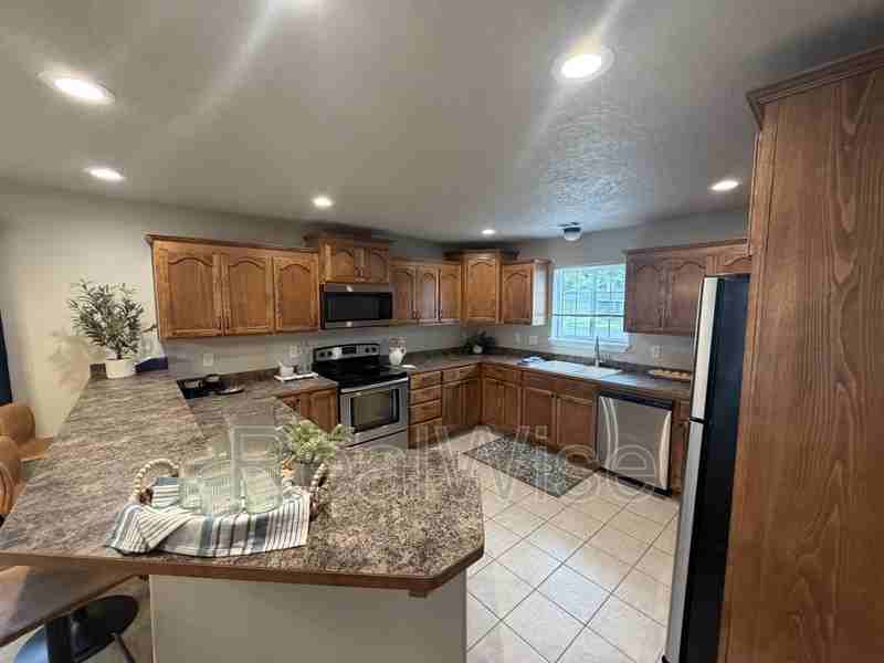 1630 Medart Ln - Photo 6 of 23