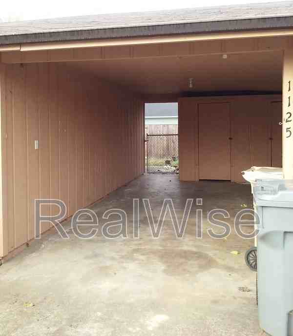 1125 Sw Bridge St #B - Photo 2 of 14