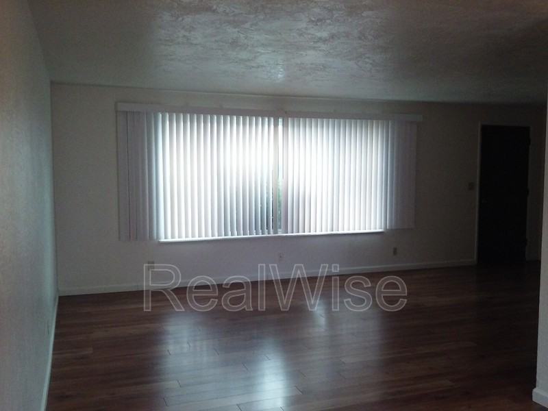 1125 Sw Bridge St #B - Photo 5 of 14