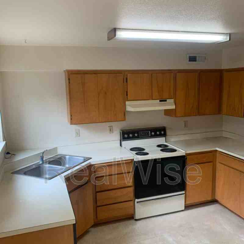 2170 Neill Rd #C - Photo 3 of 11
