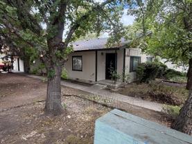 506 Nw Elm St - Photo 1 of 1