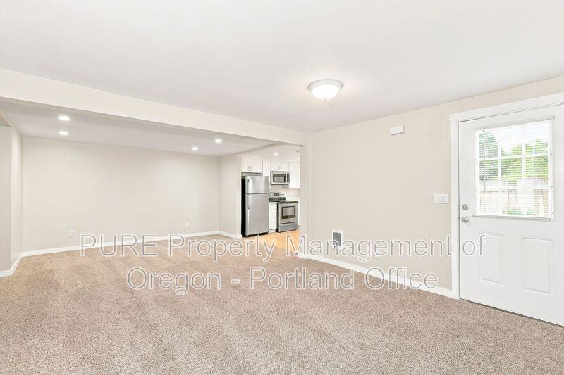 10806 Ne Prescott St #1 - Photo 4 of 21