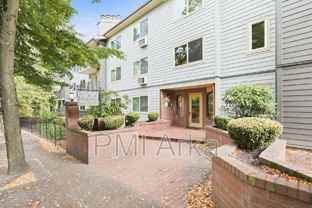 9800 Roosevelt Way Ne #14 - Photo 1 of 1