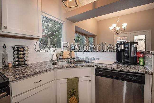 16807 Cedar Tree Way - Photo 3 of 10