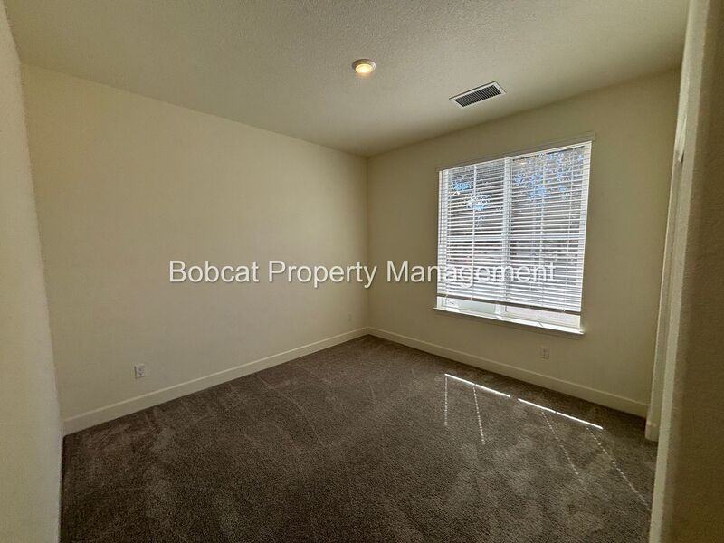 1484 W Sunset Way - Photo 3 of 50