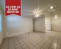 121 406C N Lp - Photo 1 of 1