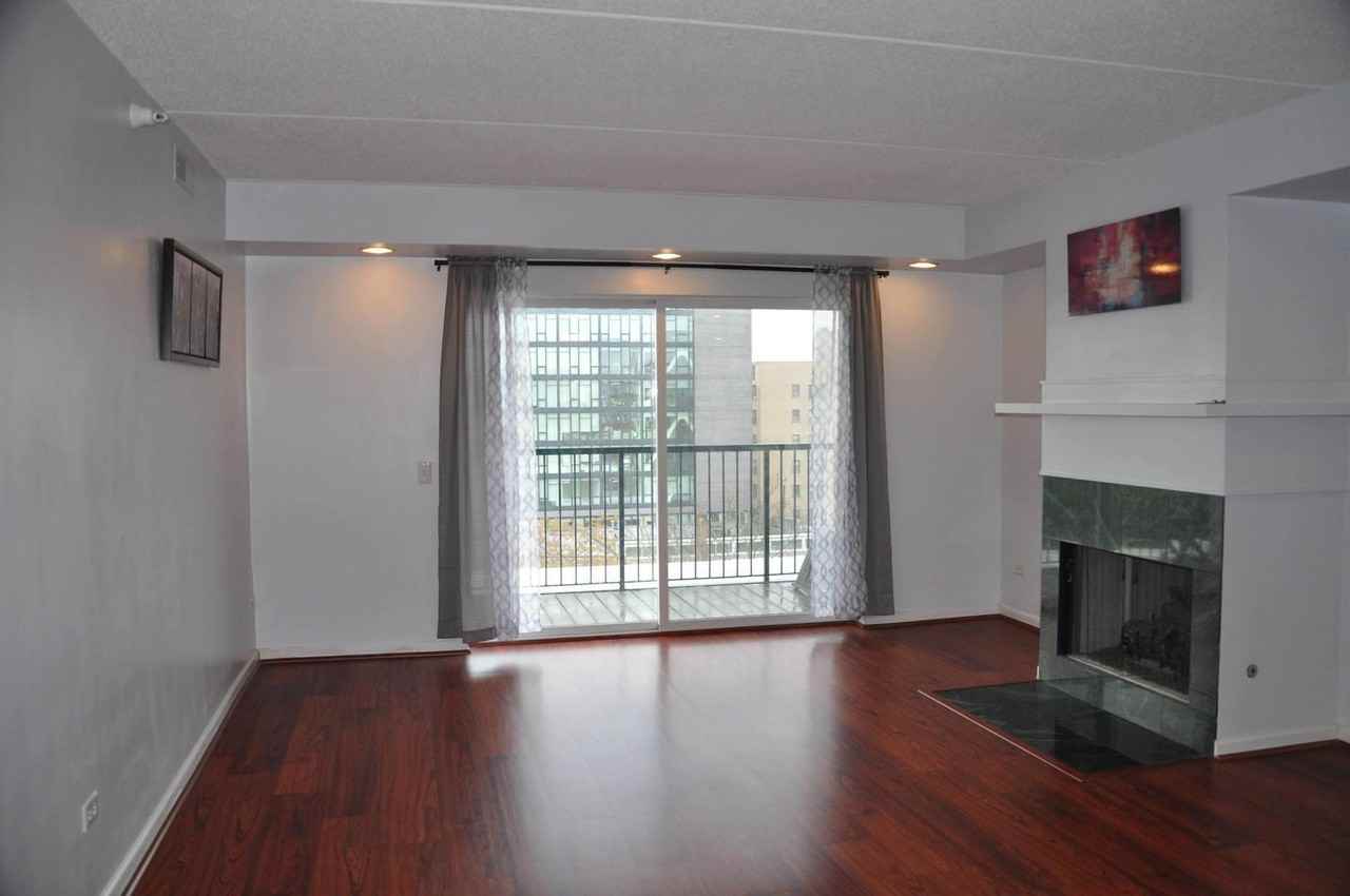 811 Chicago Ave #703 - Photo 5 of 13
