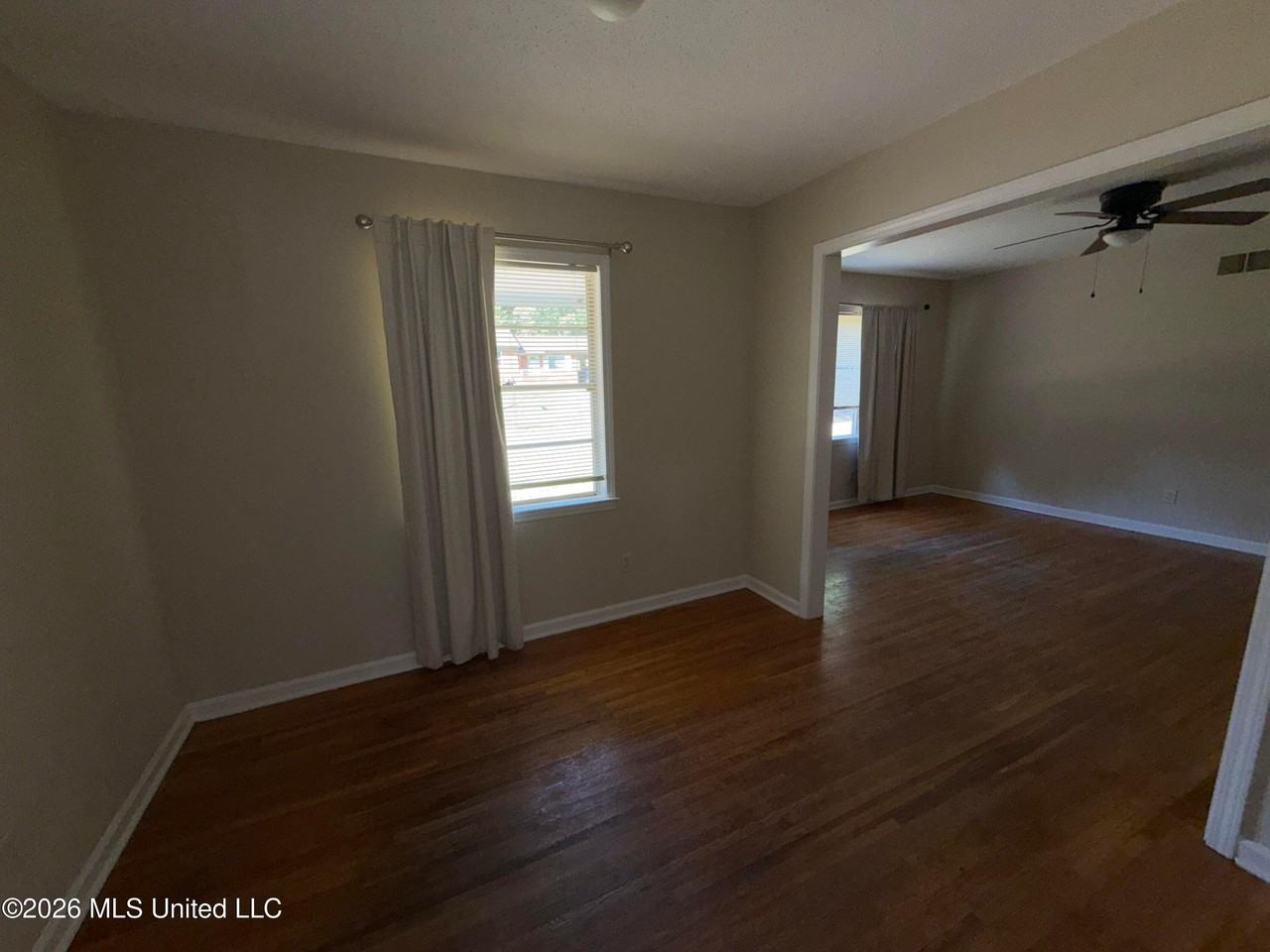 1455 Moss Point Dr - Photo 6 of 12
