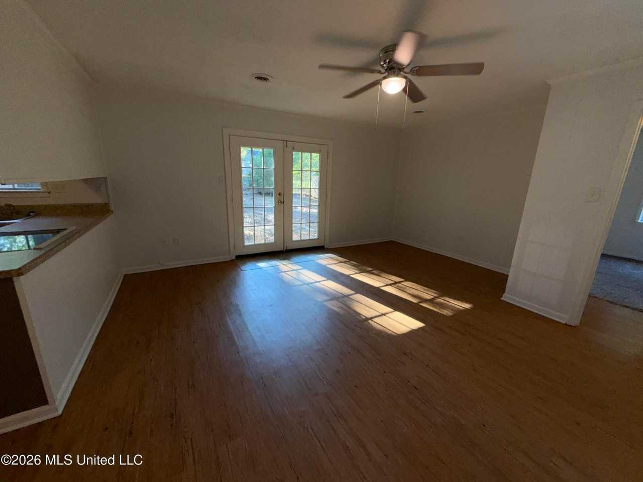 5745 Choctaw Dr - Photo 7 of 16