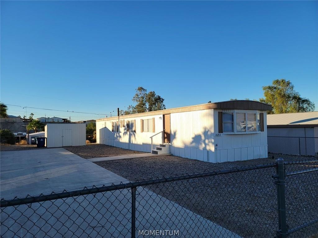 1692 Williams Dr