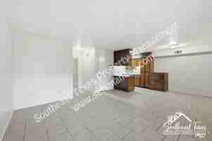 featured image of 801 W Gibson St #108