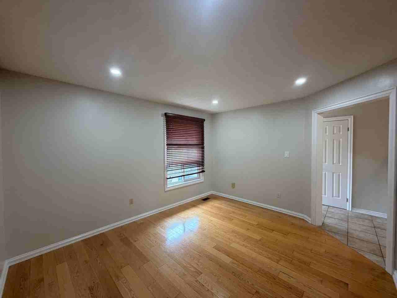 65 Hewitt Cres #MAIN - Photo 5 of 18