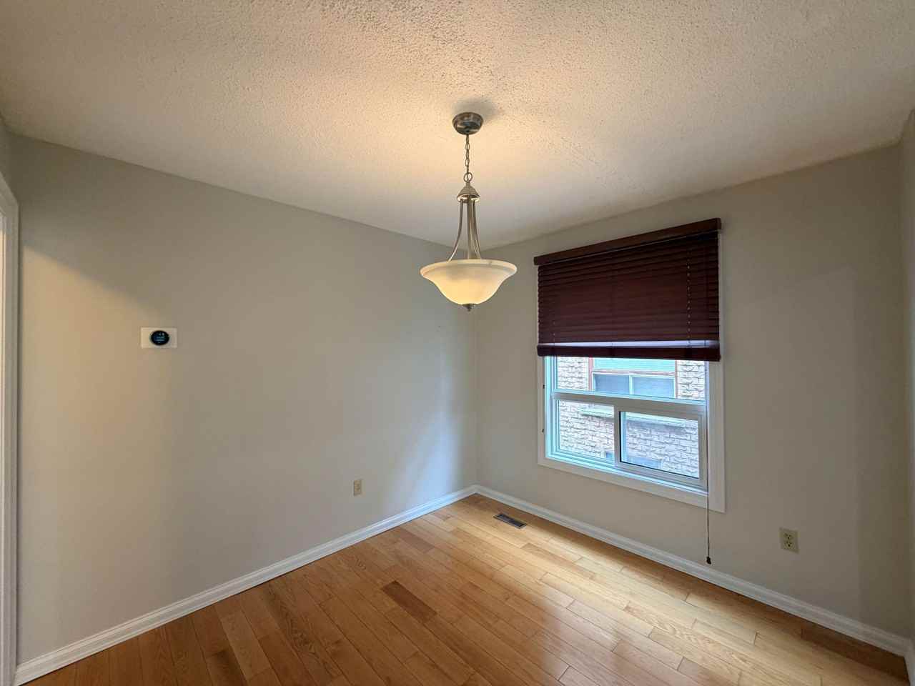 65 Hewitt Cres #MAIN - Photo 6 of 18