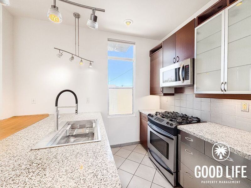 4032 Hamilton St - Photo 7 of 34
