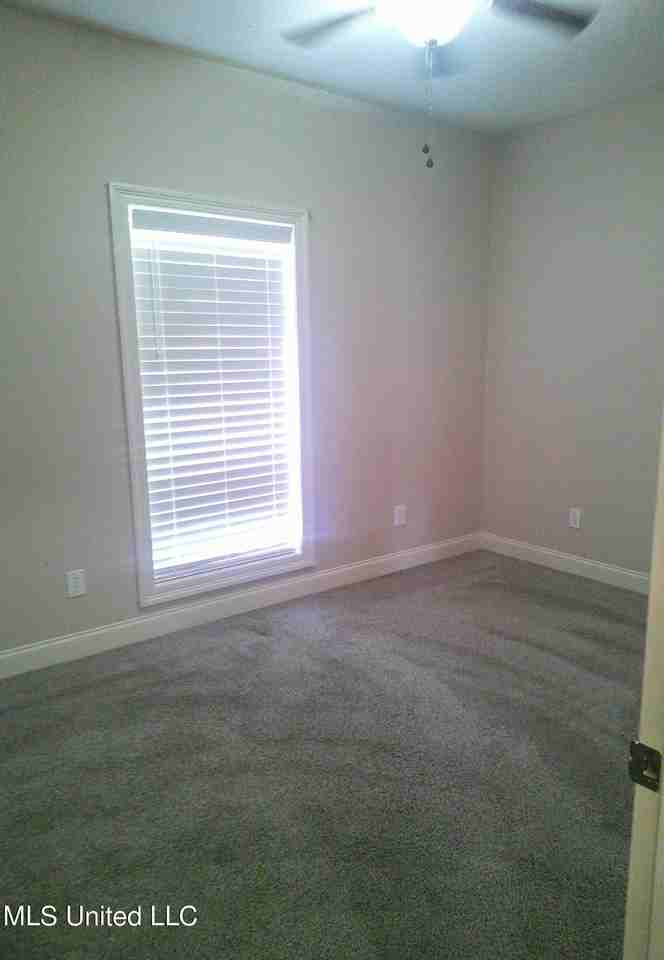 141 Creekside Dr - Photo 6 of 16