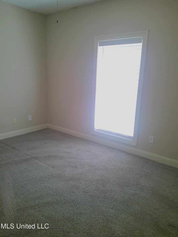 141 Creekside Dr - Photo 7 of 16