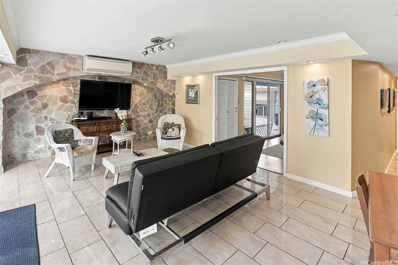 1804 Ala Moana Blvd #6B - Photo 2 of 19