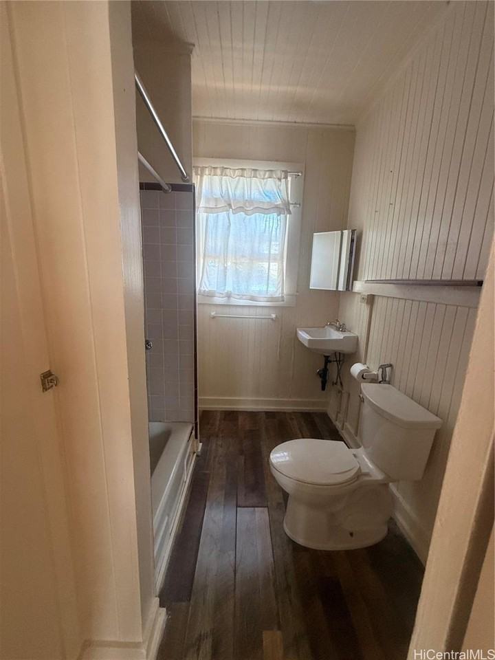 1115 2nd Ave #A - Photo 6 of 13