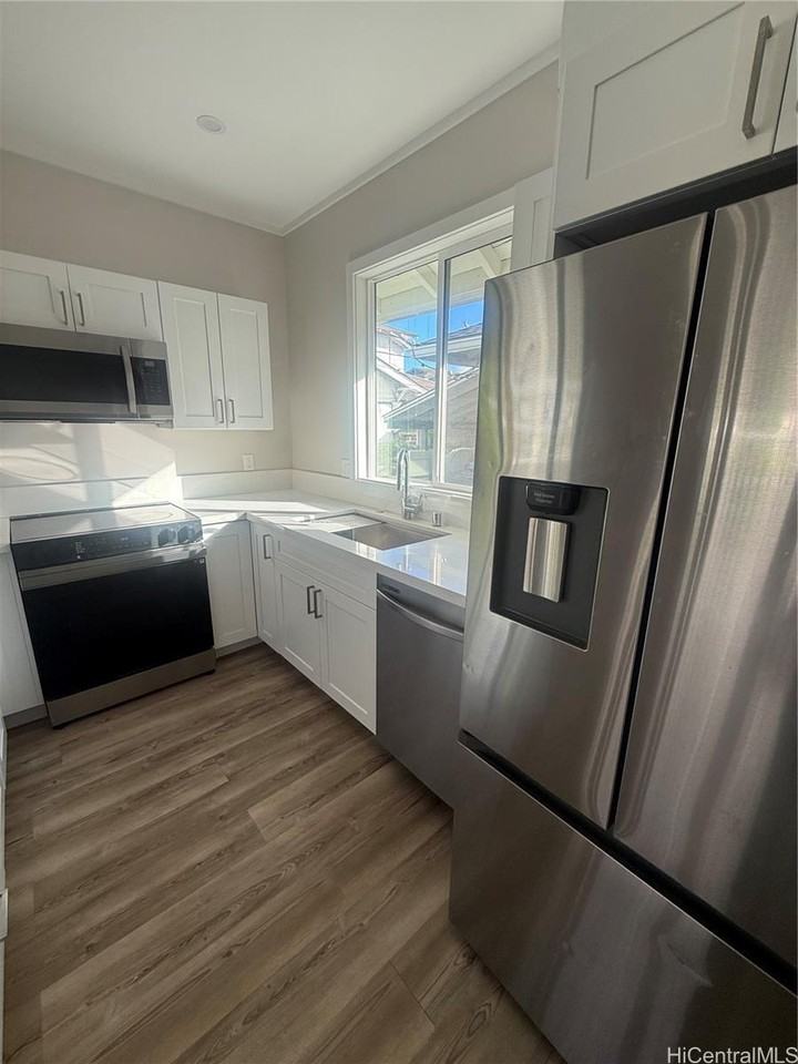 35 S Kuakini St #D - Photo 5 of 15