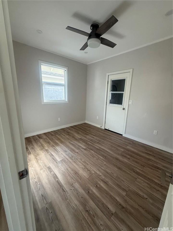 35 S Kuakini St #D - Photo 7 of 15