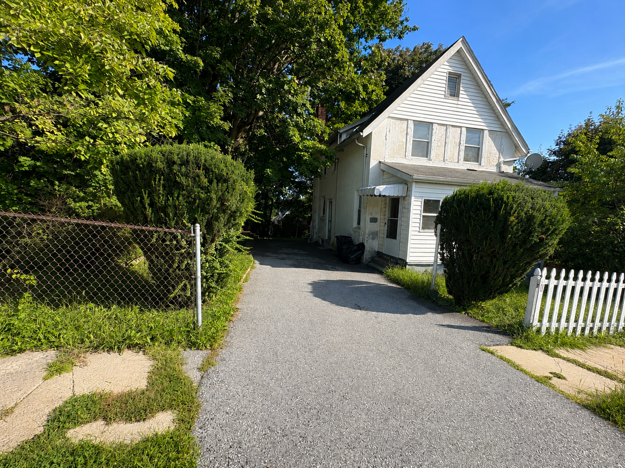 11 Remington Ave - Photo 2 of 16