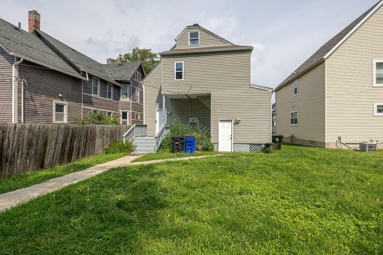 1905 Brainard Ave - Photo 4 of 4
