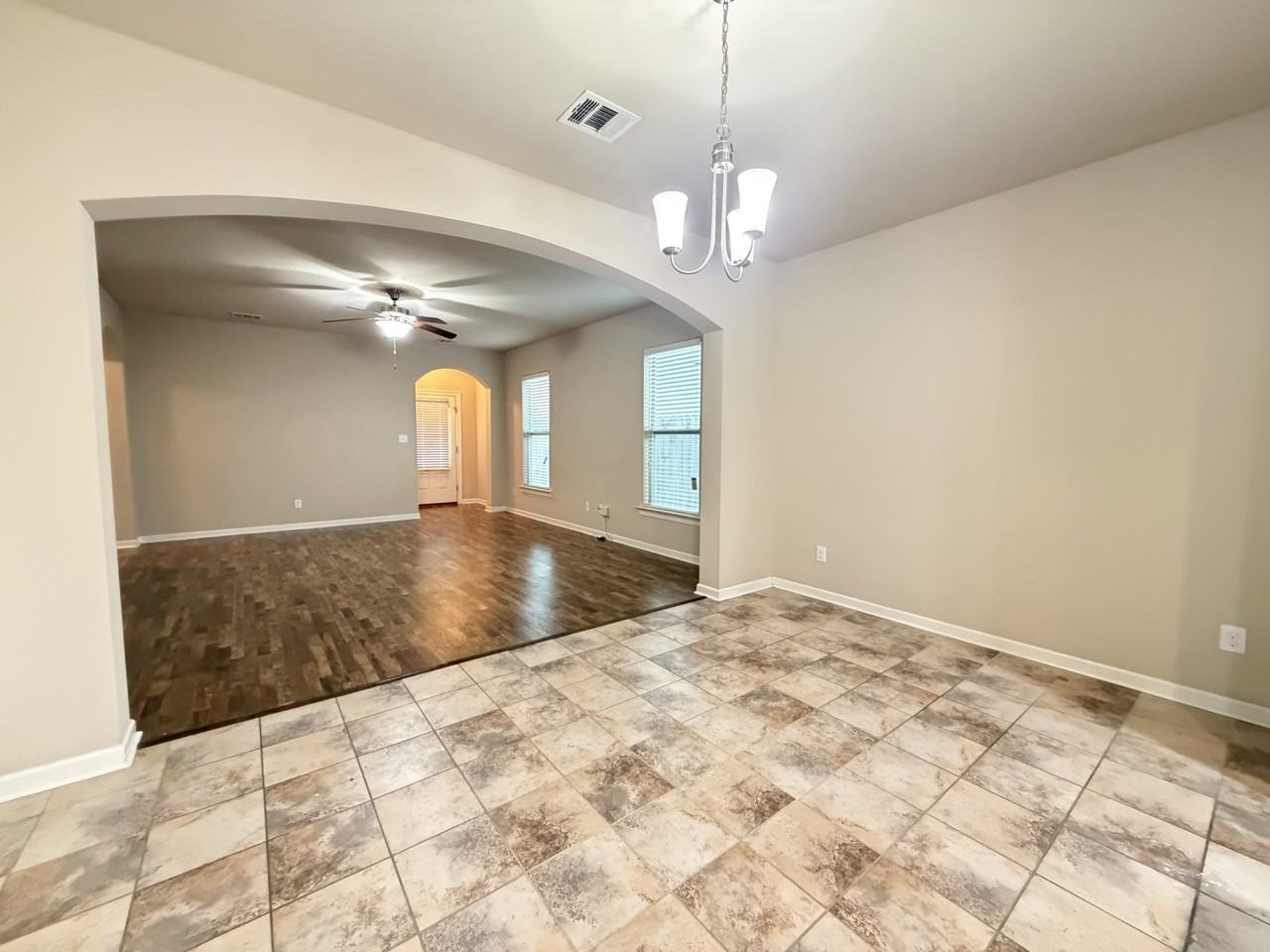 1415 Granby Dr - Photo 3 of 14