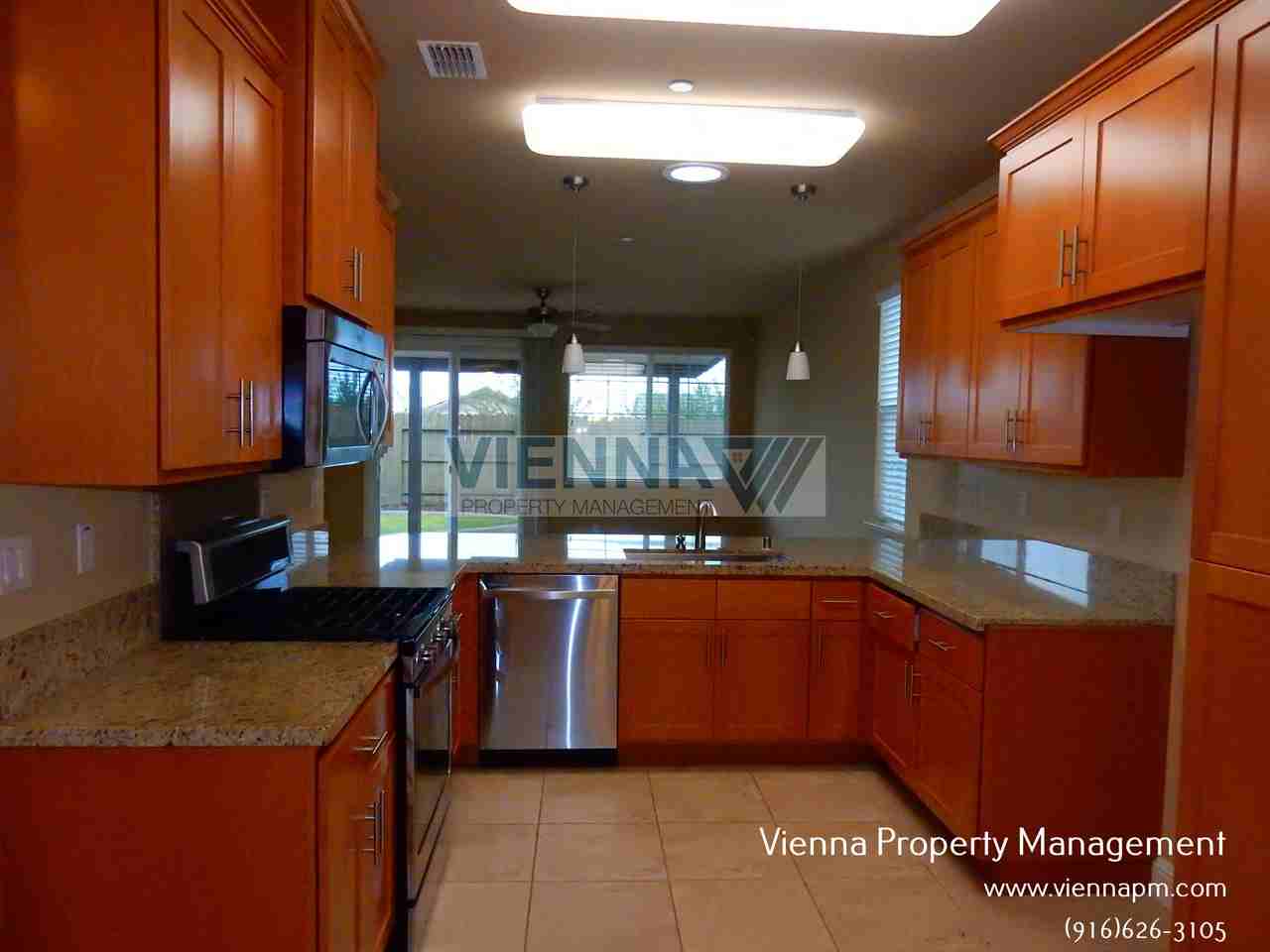 2166 Fawndale Ln - Photo 6 of 27