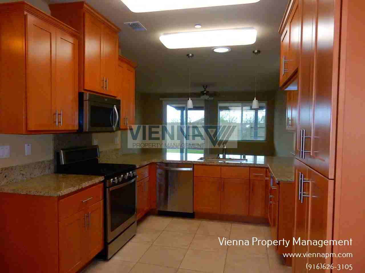 2166 Fawndale Ln - Photo 7 of 27