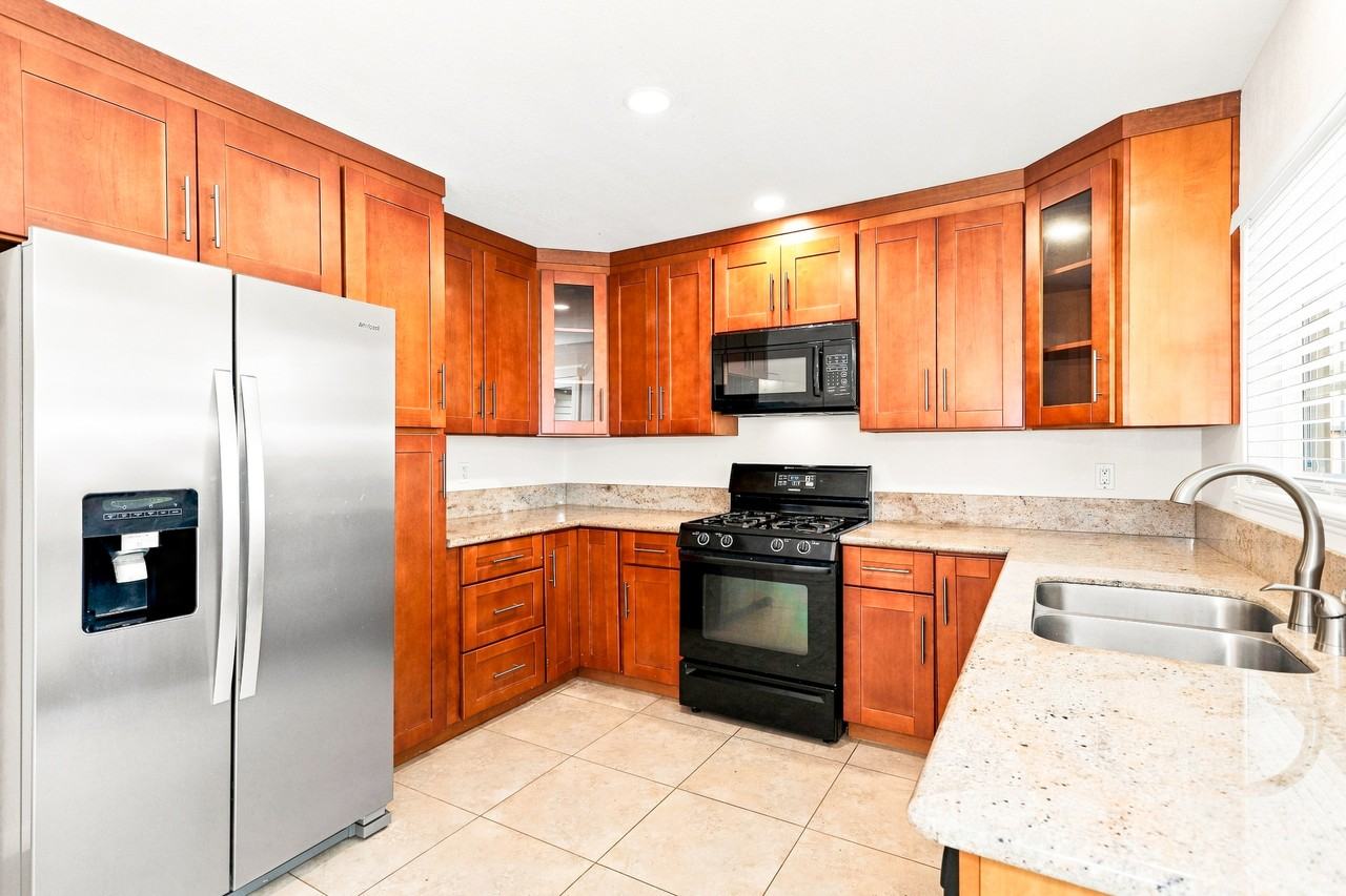 7400 Pennington Way - Photo 6 of 15
