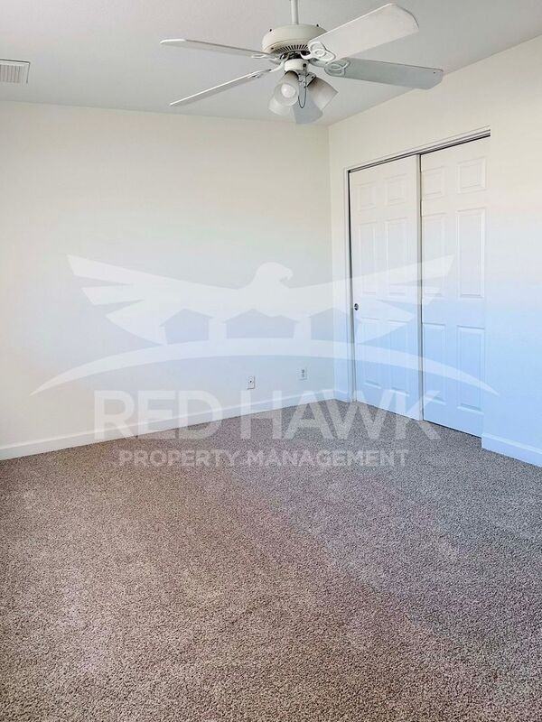 1042 W Devonshire St - Photo 5 of 34