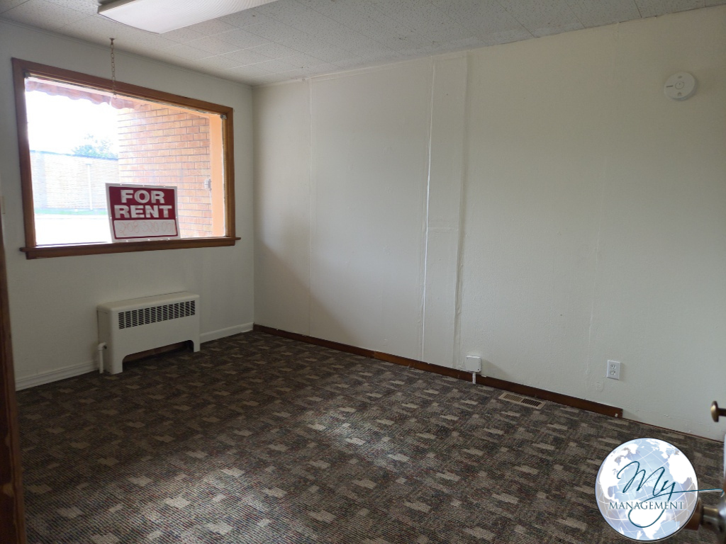 213 N Lincoln Ave - Photo 4 of 9