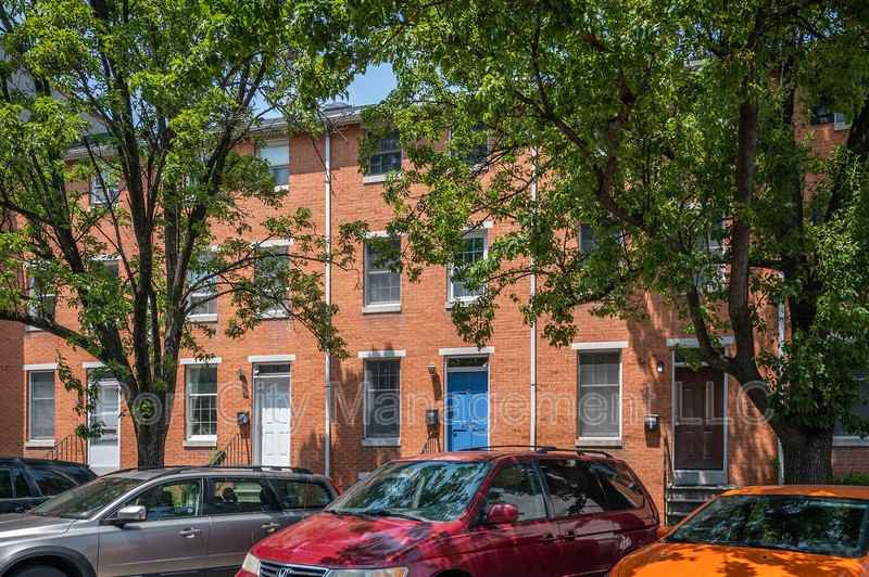 2110 E Fairmount Ave - Photo 2 of 27