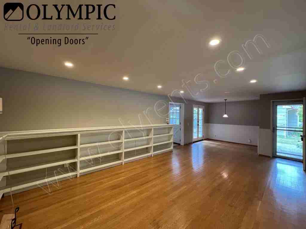 1307 Jasper Ave Ne - Photo 3 of 17